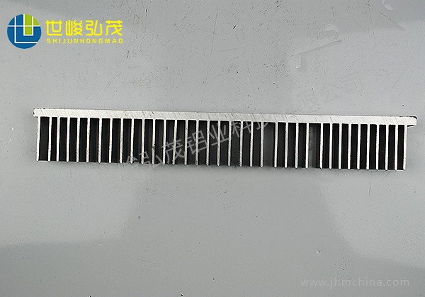 航空電子機(jī)箱鋁型材散熱器