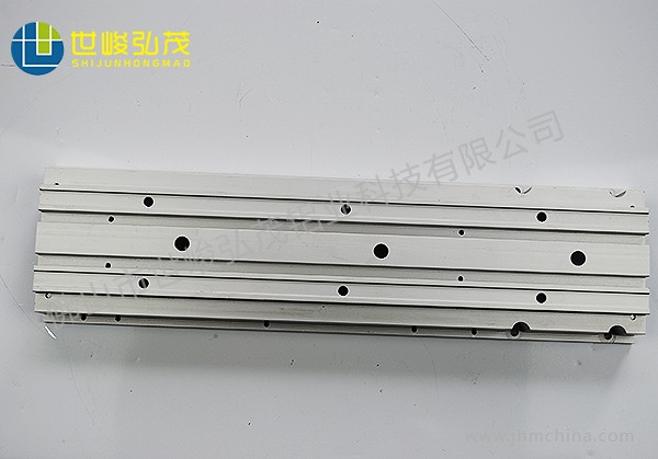 LED路燈龍骨深加工鋁型材-1