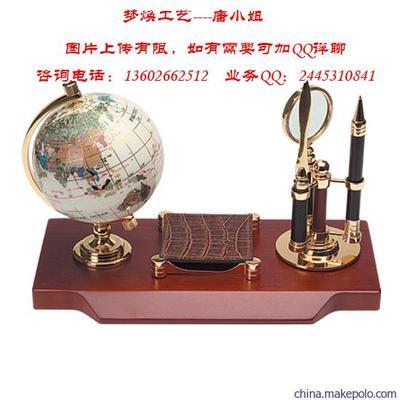 商務(wù)禮品定制新風(fēng)尚 環(huán)典工藝打造高檔辦公擺件與地球儀