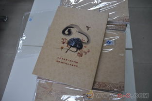 同窗情誼永存心間 成都藝站紀(jì)念冊打造專屬工藝美術(shù)品